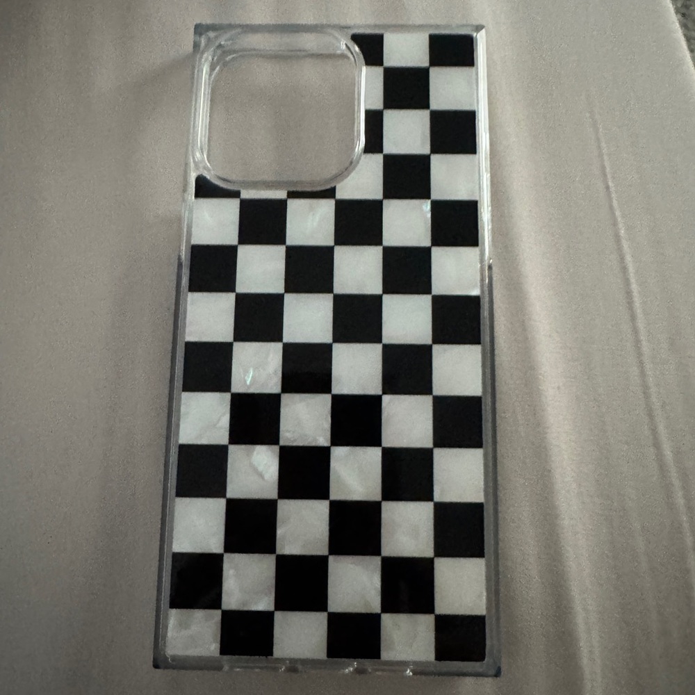 Black and White Checkered Phone Case 15 pro max